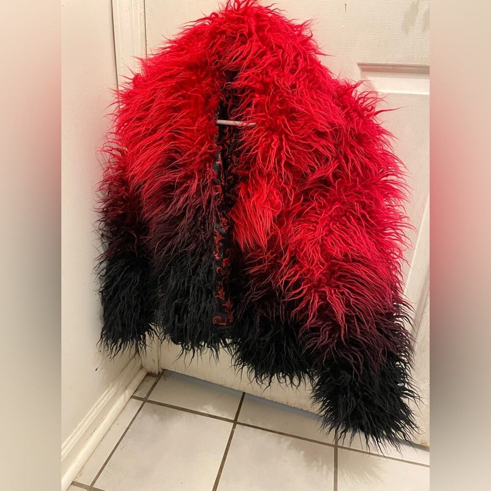Ombré red black shag jacket - Picture 8 of 12